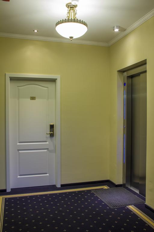 Hotel Bulevard Hunedoara Dış mekan fotoğraf