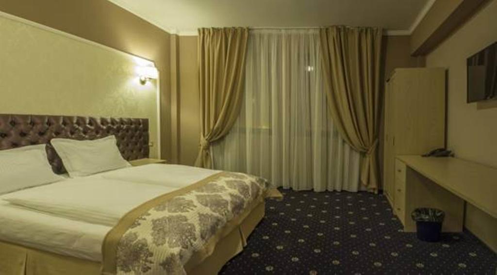 Hotel Bulevard Hunedoara Dış mekan fotoğraf